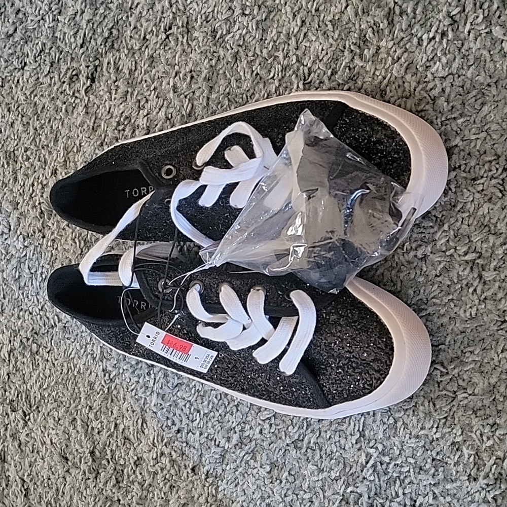 Black Sparkle Tennies, Torrid, Size 9